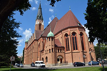 planet-vienna, die kirche St. Leopold im Donaufeld in floridsdorf, wien