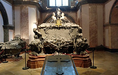 Planet-Vienna, Kaisergruft, Kapuzinergruft, Sarkophag von Maria Theresia und Franz I. Stephan