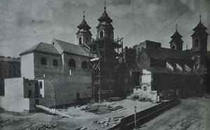 planet-vienna, die laimgrubenkirche st. josef in wien, Die neue Kirche (links) ist fast fertig gebaut, während die alte xkurz vor ihrem Abbruch steht.