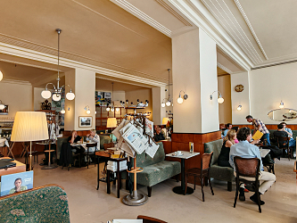 planet-vienna, das cafe braeunerhof in wien