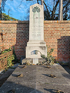 planet-vienna, Familiengrab der Leon-Wernburg auf dem Hietzinger Friedhof