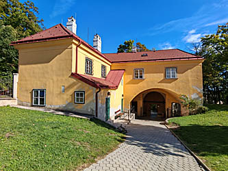 planet-vienna, schloss rodaun, torhaus